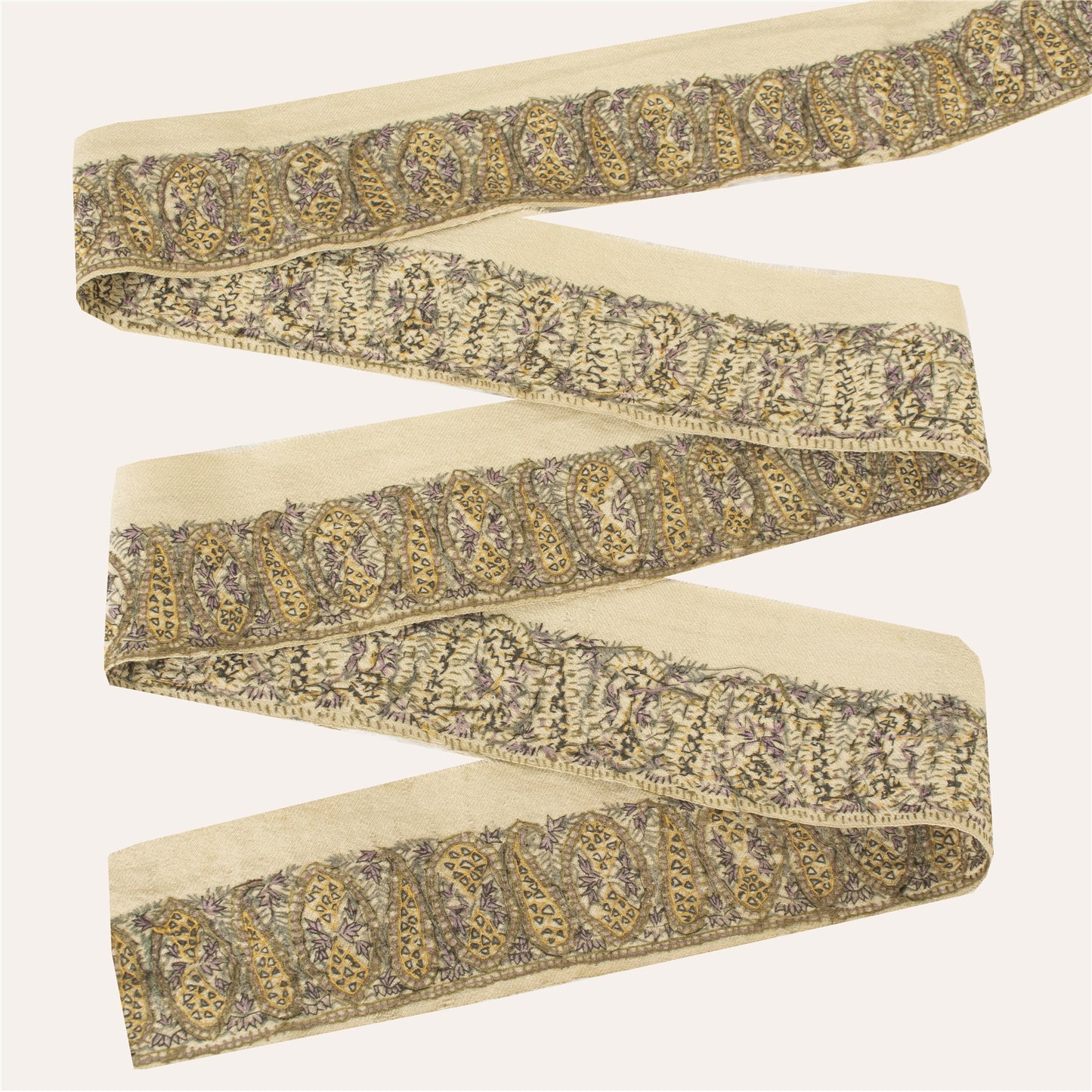Sanskriti Vintage Sari Border Hand Embroidered Suzani 1 YD Trim Craft Cream Lace