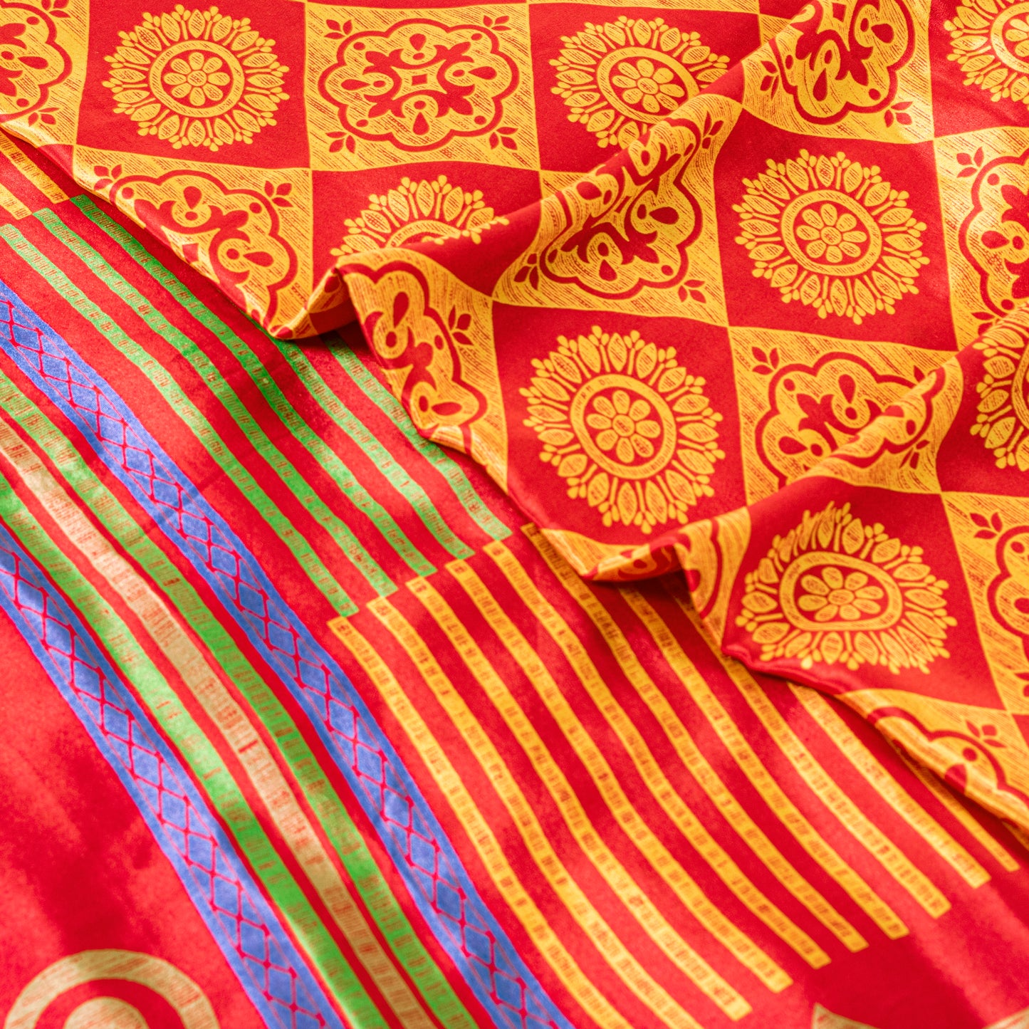 Sanskriti Vintage Sarees Craft Supplies Red Floral Printed 5YD Moss Crepe Sari
