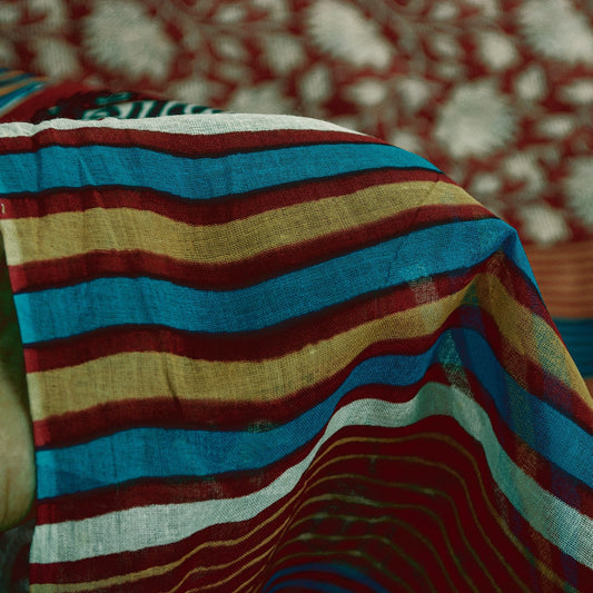 Sanskriti Vintage Sarees Red Pure Cotton Floral Printed 5+yd Sari Craft Fabric