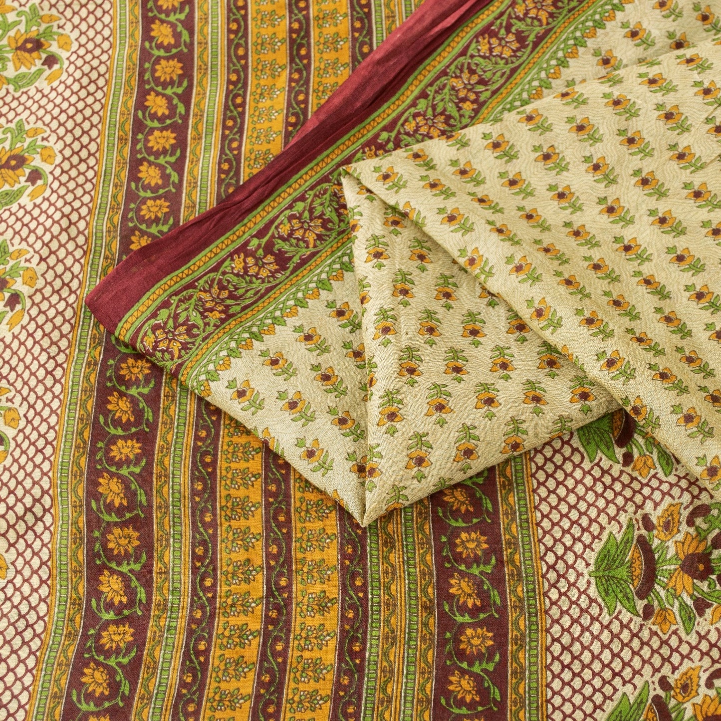 Sanskriti Vintage Sarees Cream Pure Cotton Floral Printed 5+yd Sari Craft Fabric