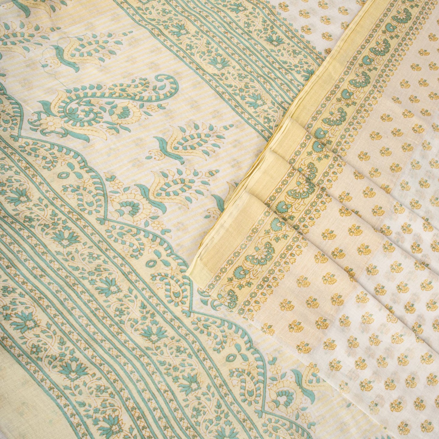 Sanskriti Vintage Cream Pure Cotton Saree Floral Block Print Sari 5+Yard Fabric