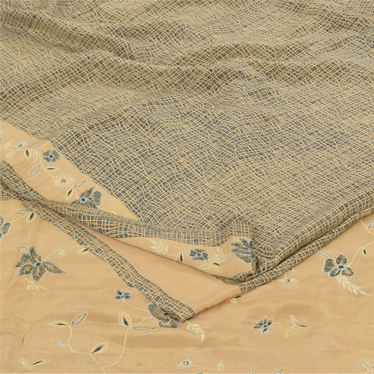 Sanskriti Vintage Sarier i sort/ferskenfarvet broderi. Sari i ren crepe-print, 5+ yards bæredygtigt stof.