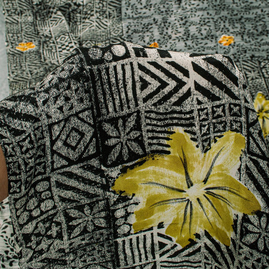 Sanskriti Vintage Black-White Soft Pure Crepe Sari Digital Printed Saree 5.5Yard