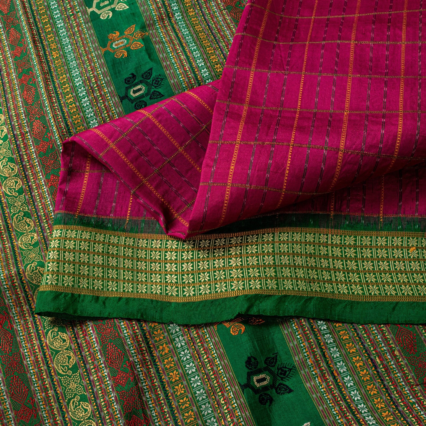 Sanskriti Vintage Pink Pure Silk Saree Peacock Floral Thread Hand-Woven 5.5 YD
