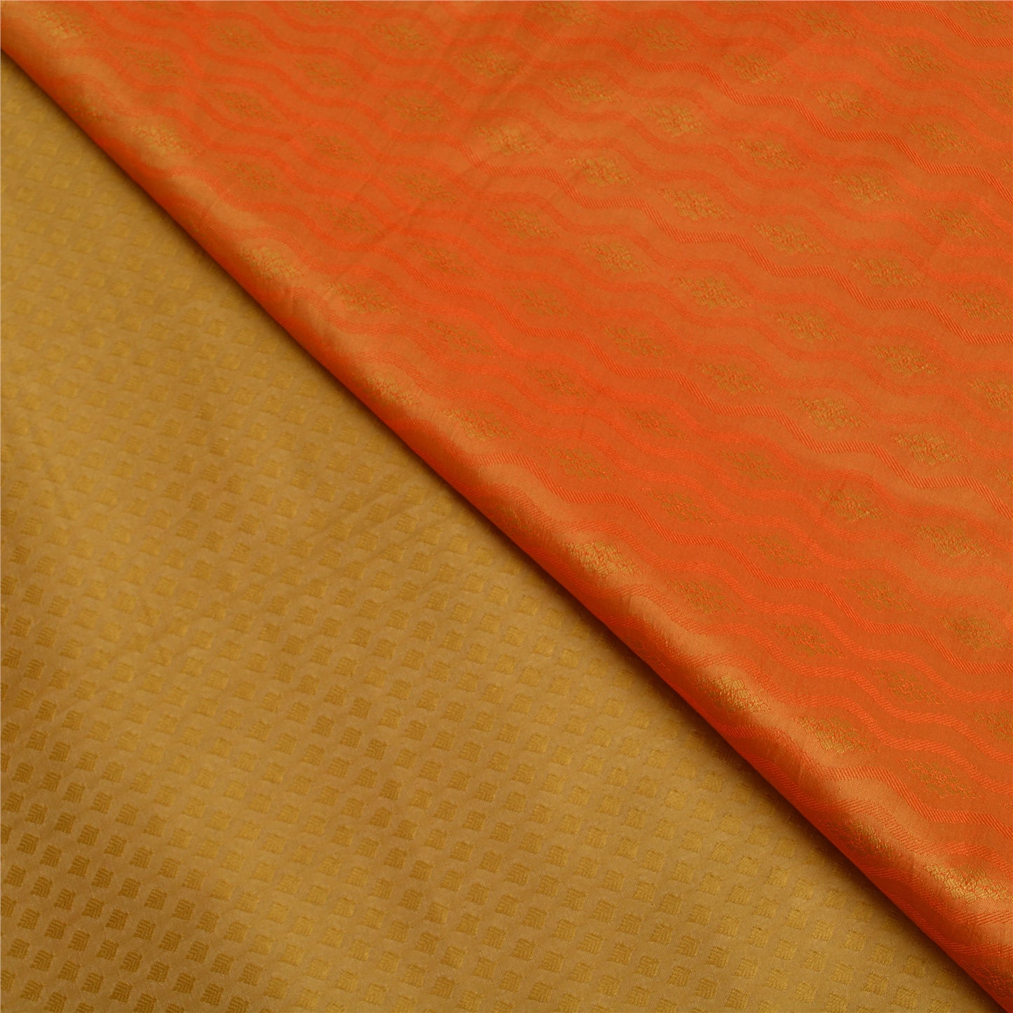 Sanskriti Vintage Grøn/Safranfarvet Sari Kunstsilke Vævet Premium Sari Håndværk Bæredygtigt Stoff