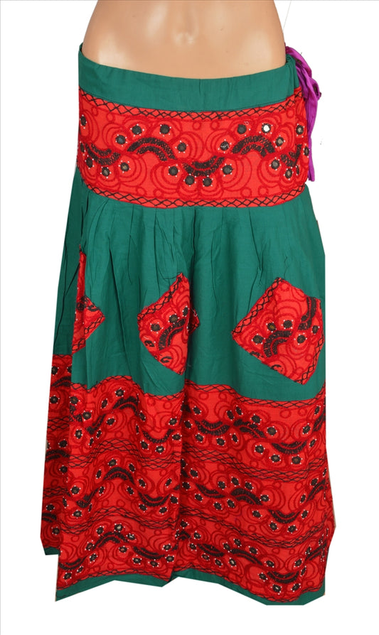 Sanskriti Vintage Indian Bollywood Women Long Skirt Hand Beaded Kutch Work L Size Lehenga
