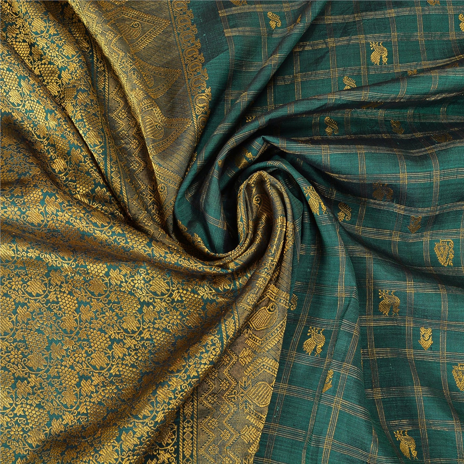 Sustainable Fabrics from Vintage Sarees | Sanskriti Vintage