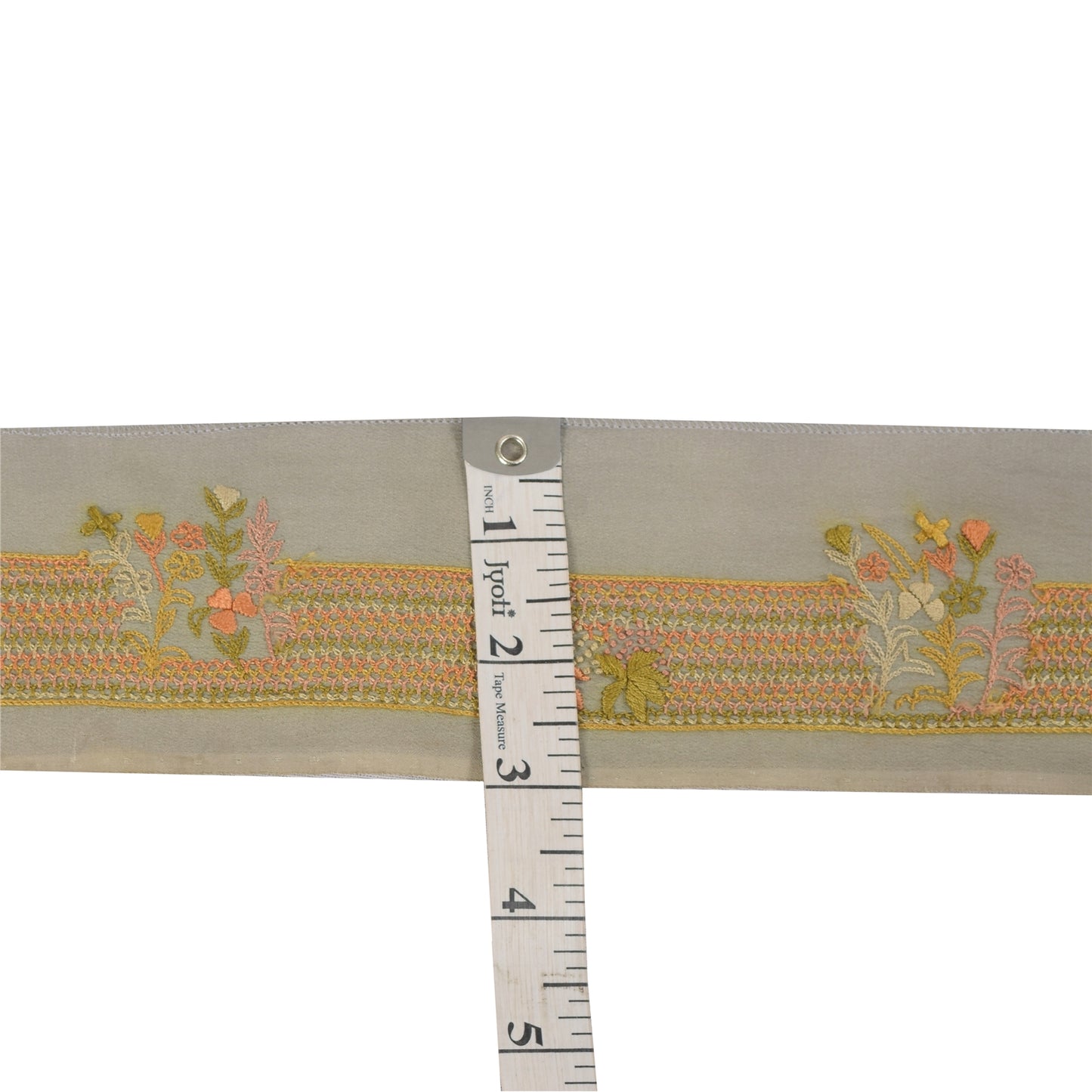 Sanskriti Vintage Sari Border Embroidered Pale Cream 1YD Trim Thread Lace Ribbon