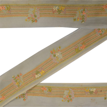 Sanskriti Vintage Sari Border Embroidered Pale Cream 1YD Trim Thread Lace Ribbon