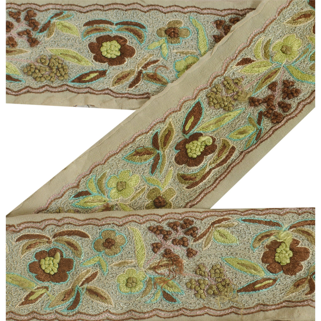 Sanskriti Vintage Sari Border Hand Embroidered 1Yd Trim Sewing Pale Cream Lace
