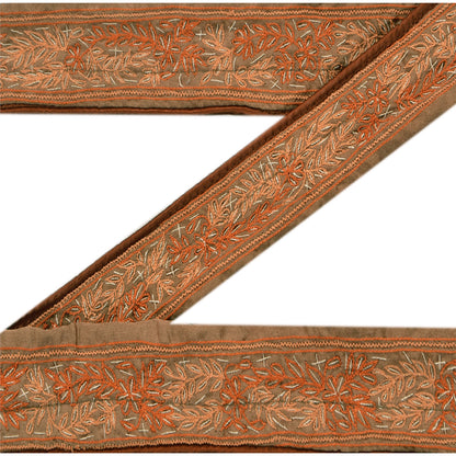 Sanskriti Vintage Sari Border Hand Embroidered 1Yd Indian Trim Ribbon Brown Lace