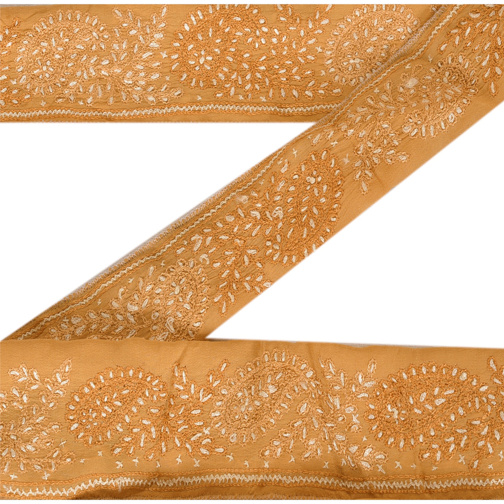 Sanskriti Vintage Sari Border Hand Embroidered 1 YD Indian Trim Ribbon Cream