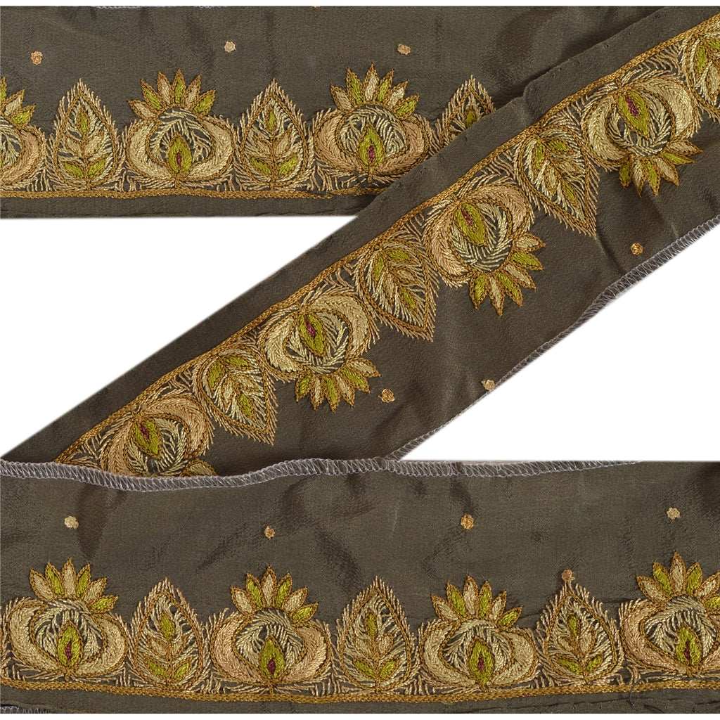 Sanskriti Vintage Sari Border Hand Embroidered 1Yd Indian Trim Ribbon Green Lace