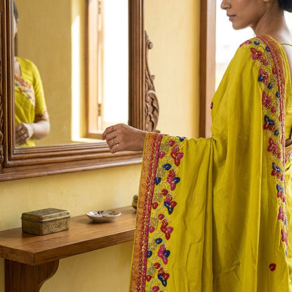 Sanskriti Vintage 1 YD Sari Border Yellow Crepe Silk Hand Embroidered Trim Lace