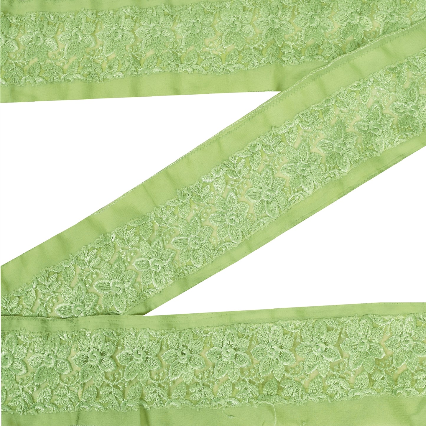Sanskriti Vintage Sari Border Embroidered Thread Floral 1YD Green Trims 3.5"W