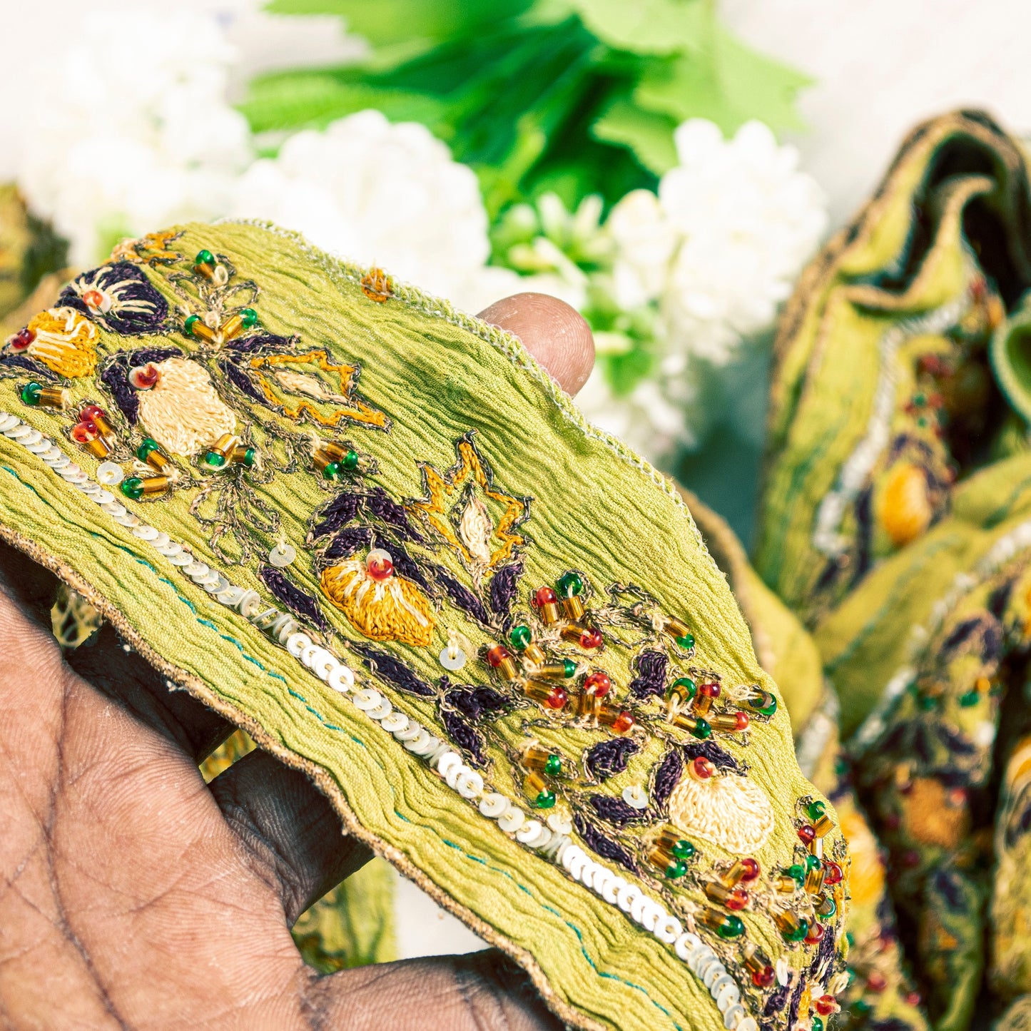 Sanskriti VINTAGE SARI BORDER HAND BEADED 1 yD TRIM LACE 2W PURE SILK GREEN