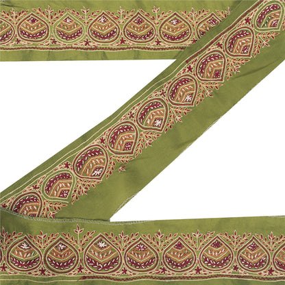 Sanskriti Vintage Sari Border Hand Embroidery 1YD Craft Trim Green Silk Lace 2"W