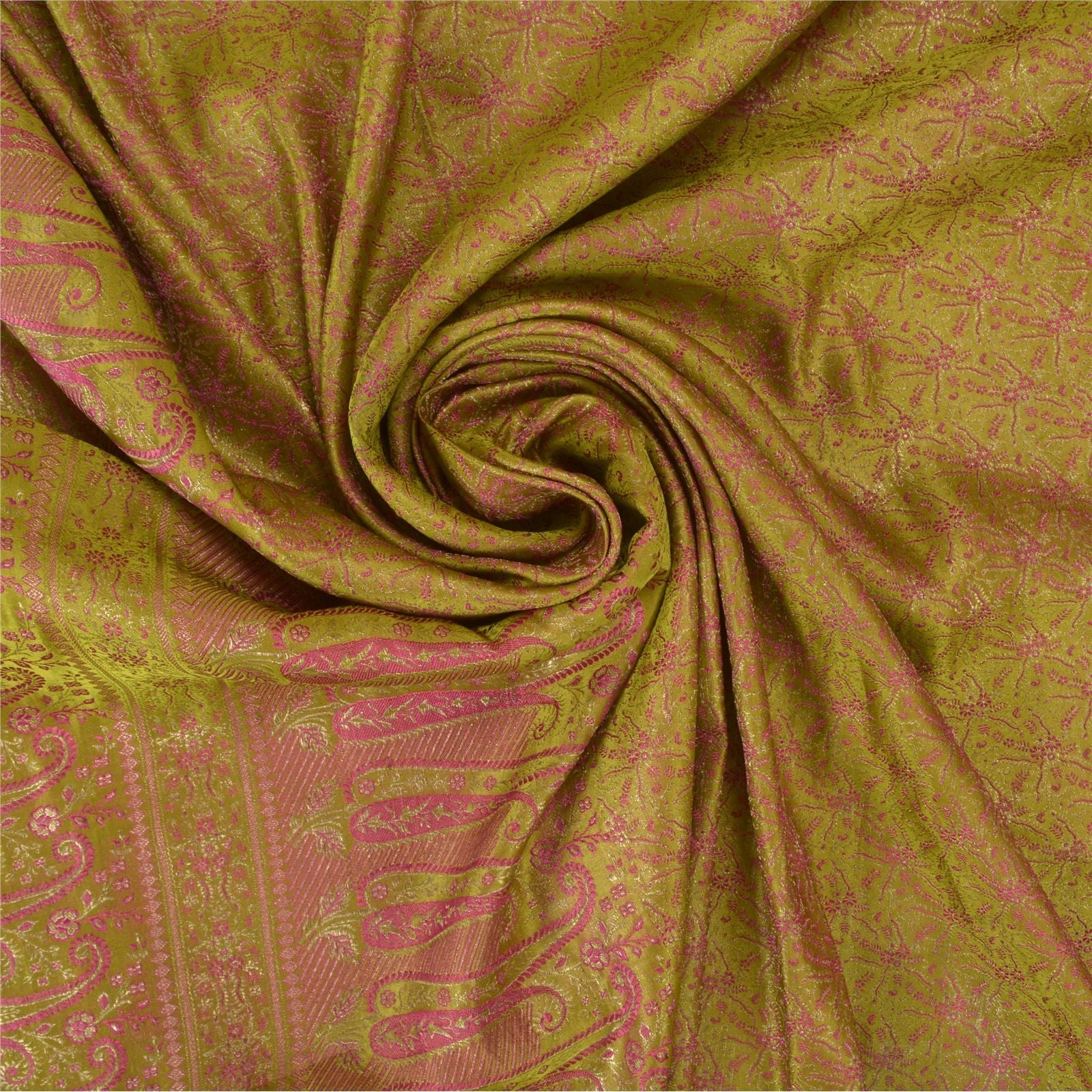 BHS-2089 artisticpose2 resized