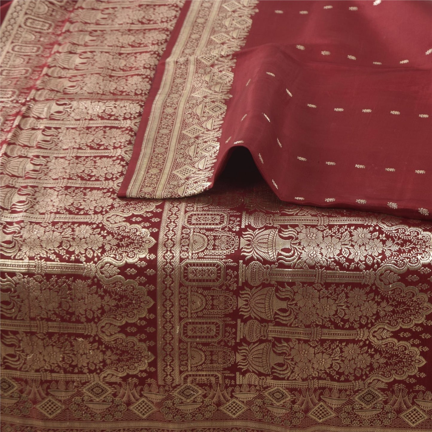 BHS-2703 designcloseup resized