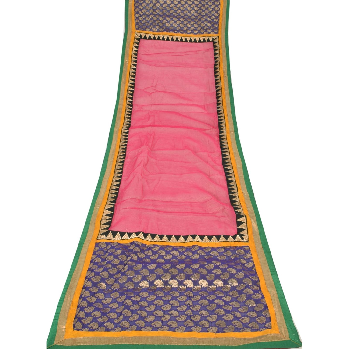 DC-23945 artisticpose1 resized