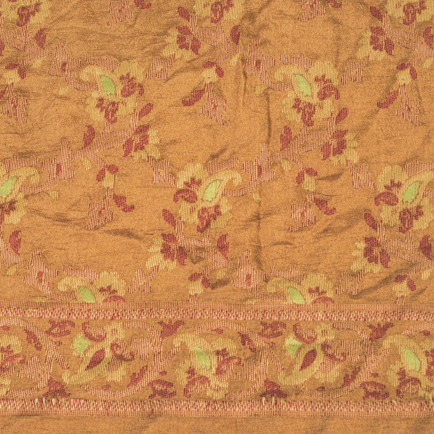 DC-44322 artisticpose2 resized