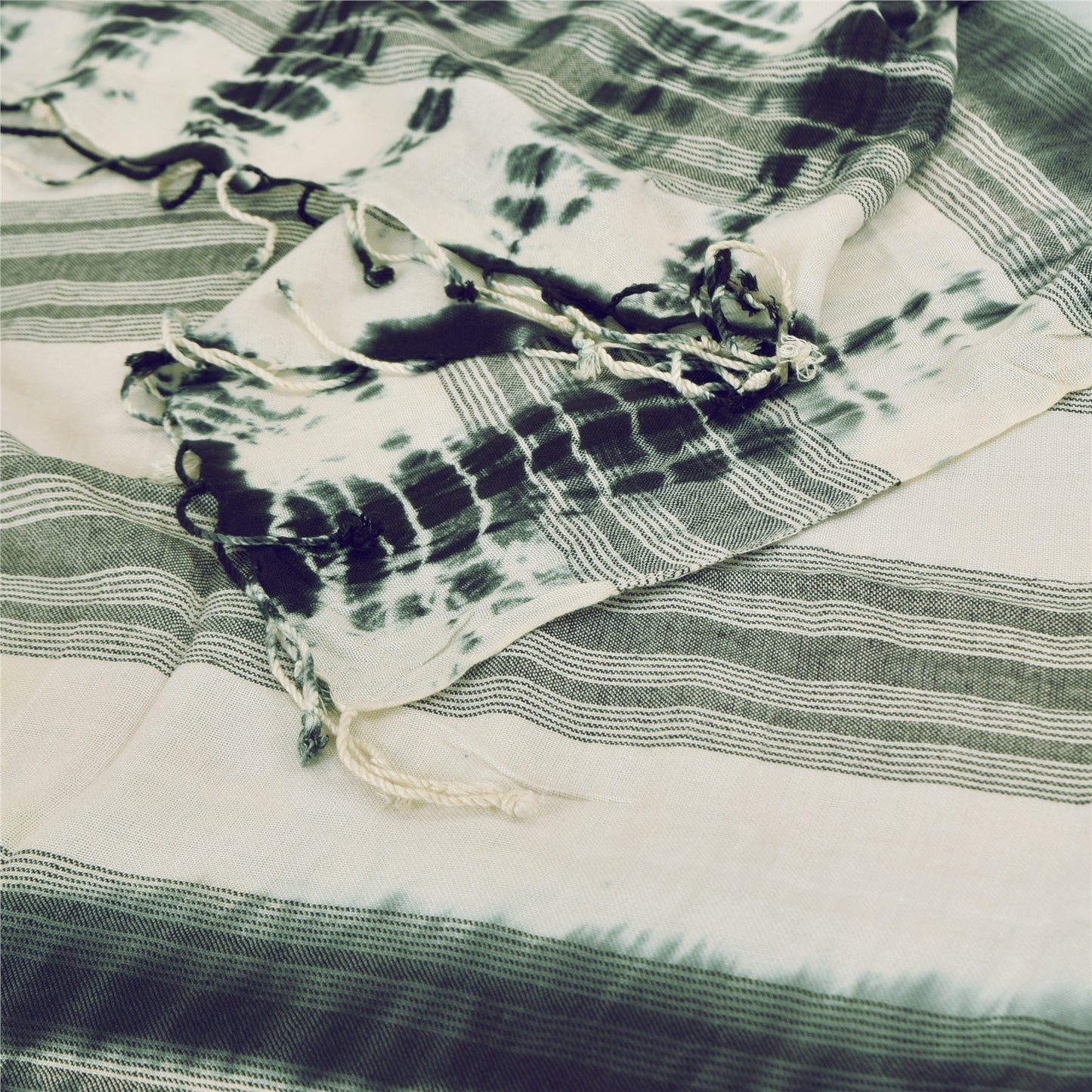 Sanskriti Vintage Ivory Dupatta Long Stole Pure Cotton Printed Tie & Dye Scarves