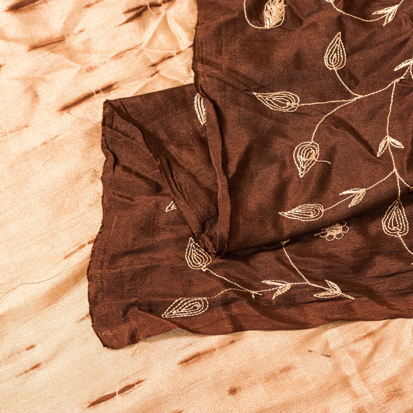 Sanskriti Vintage Cream-Brown Pure Cotton Dupatta Stole Tie-Dye Embroidered Veil