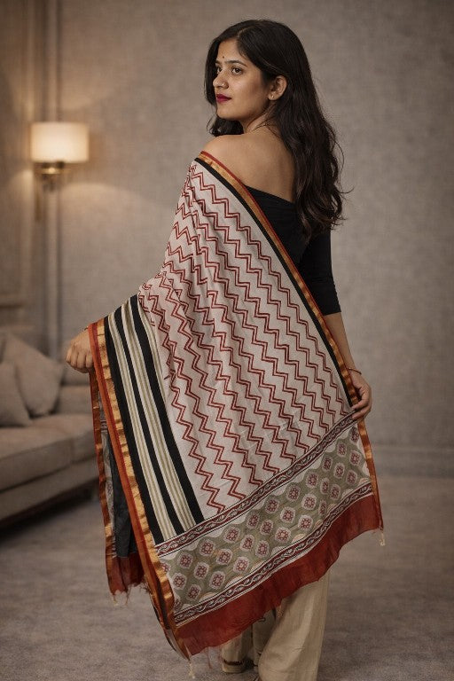 Sanskriti Vintage White Soft Dupatta/Stole Pure Cotton Hand Block Printed Scarf