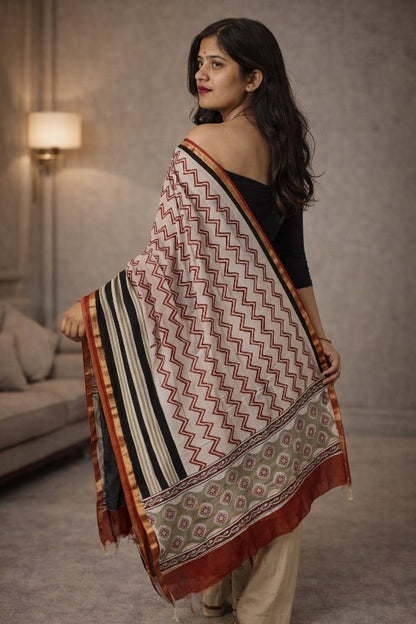 Sanskriti Vintage White Soft Dupatta/Stole Pure Cotton Hand Block Printed Scarf