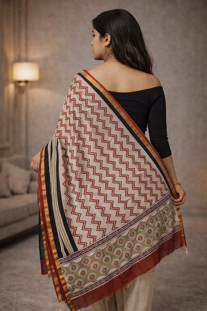 Sanskriti Vintage White Soft Dupatta/Stole Pure Cotton Hand Block Printed Scarf
