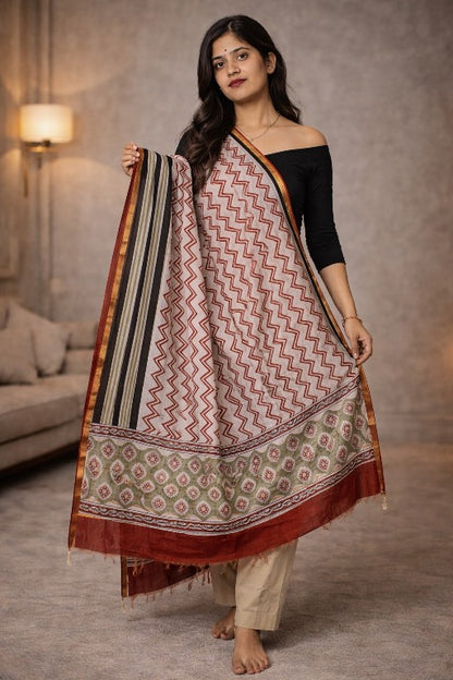 Sanskriti Vintage White Soft Dupatta/Stole Pure Cotton Hand Block Printed Scarf