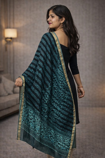 Sanskriti Vintage Green Rough Dupatta/Stole Cotton Silk Batik Work Rajasthan Vei