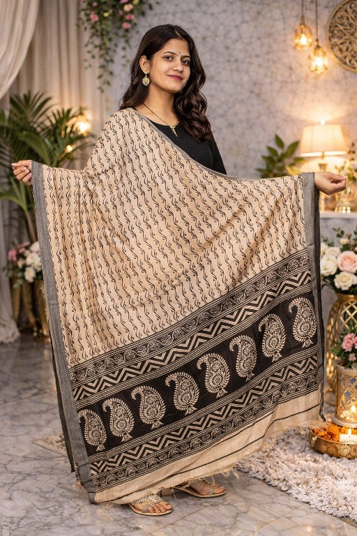 Sanskriti Vintage Cream Blend Woolen Dupatta Stole Sanganeri Block Printed Scarf