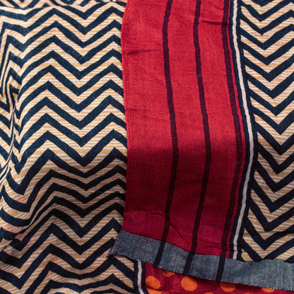 Sanskriti Vintage Red Pure Woolen Dupatta Zig Zag Circle Printed Neck Stole Veil