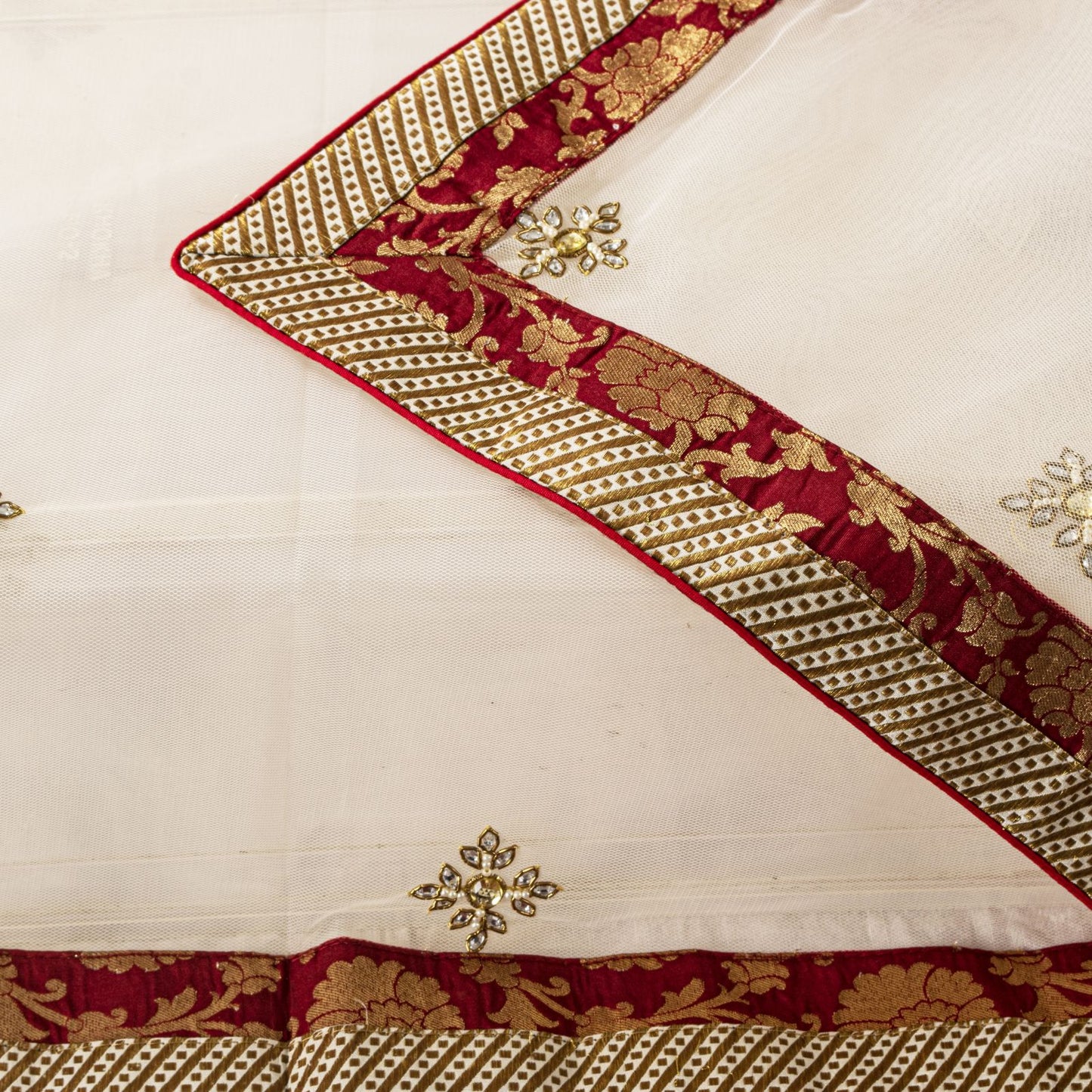 Sanskriti Vintage White Net Dupatta Stole Hand Embroidered Zardozi Dabka Veil