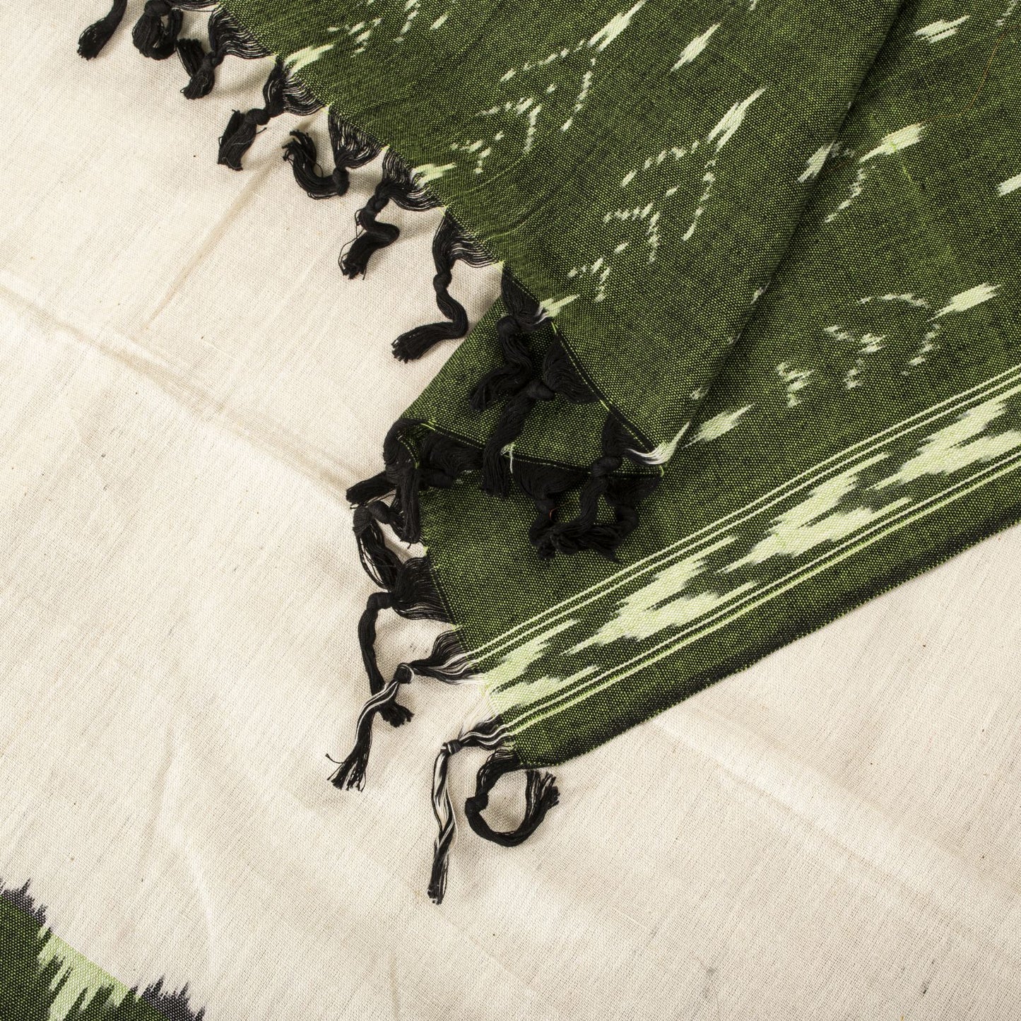 Sanskriti Vintage White Pure Cotton Dupatta/Stole Ikat Handwoven Indian Veil