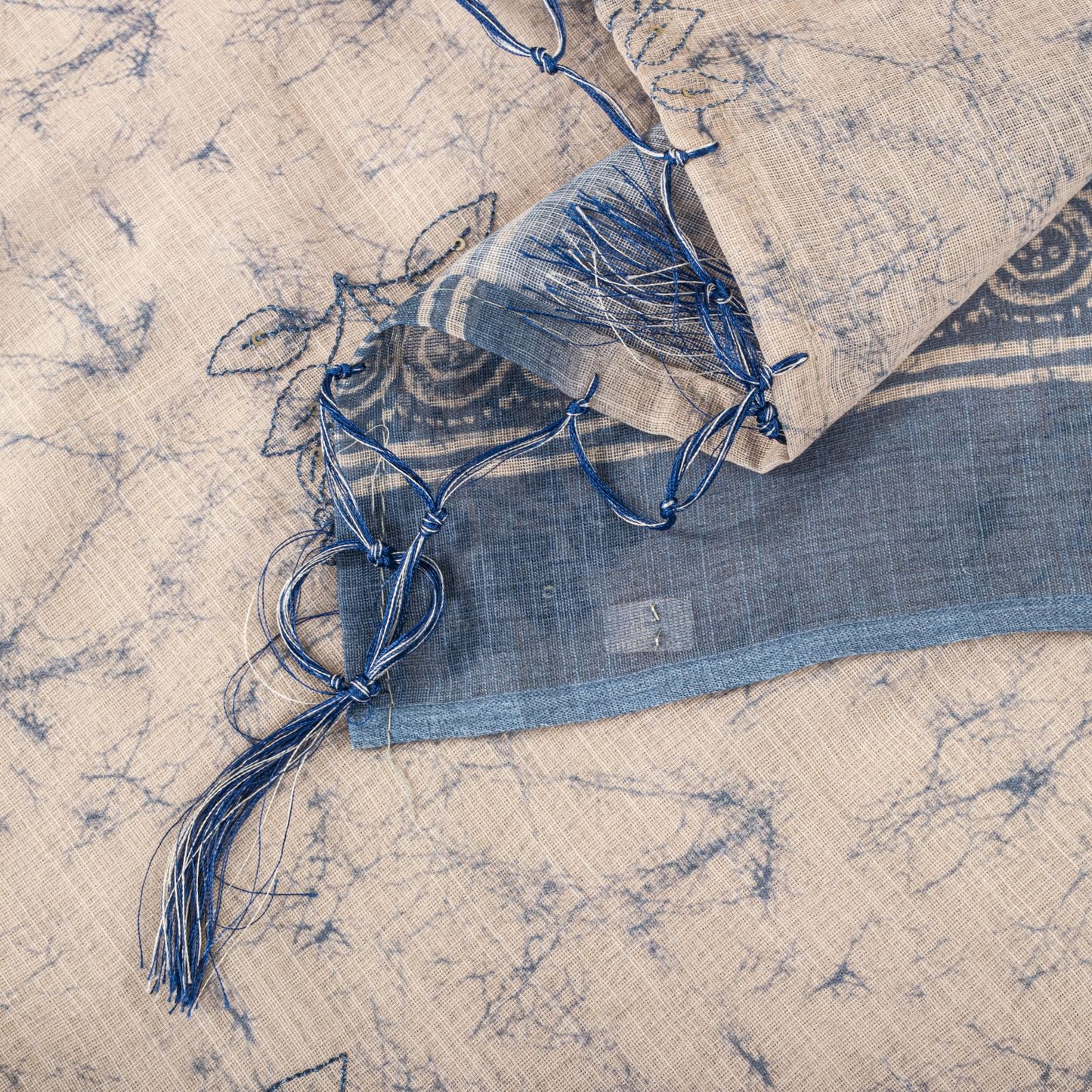 Sanskriti Vintage Dupatta/Stole Off-White-Blue Cotton Batik-Embroidered Veil