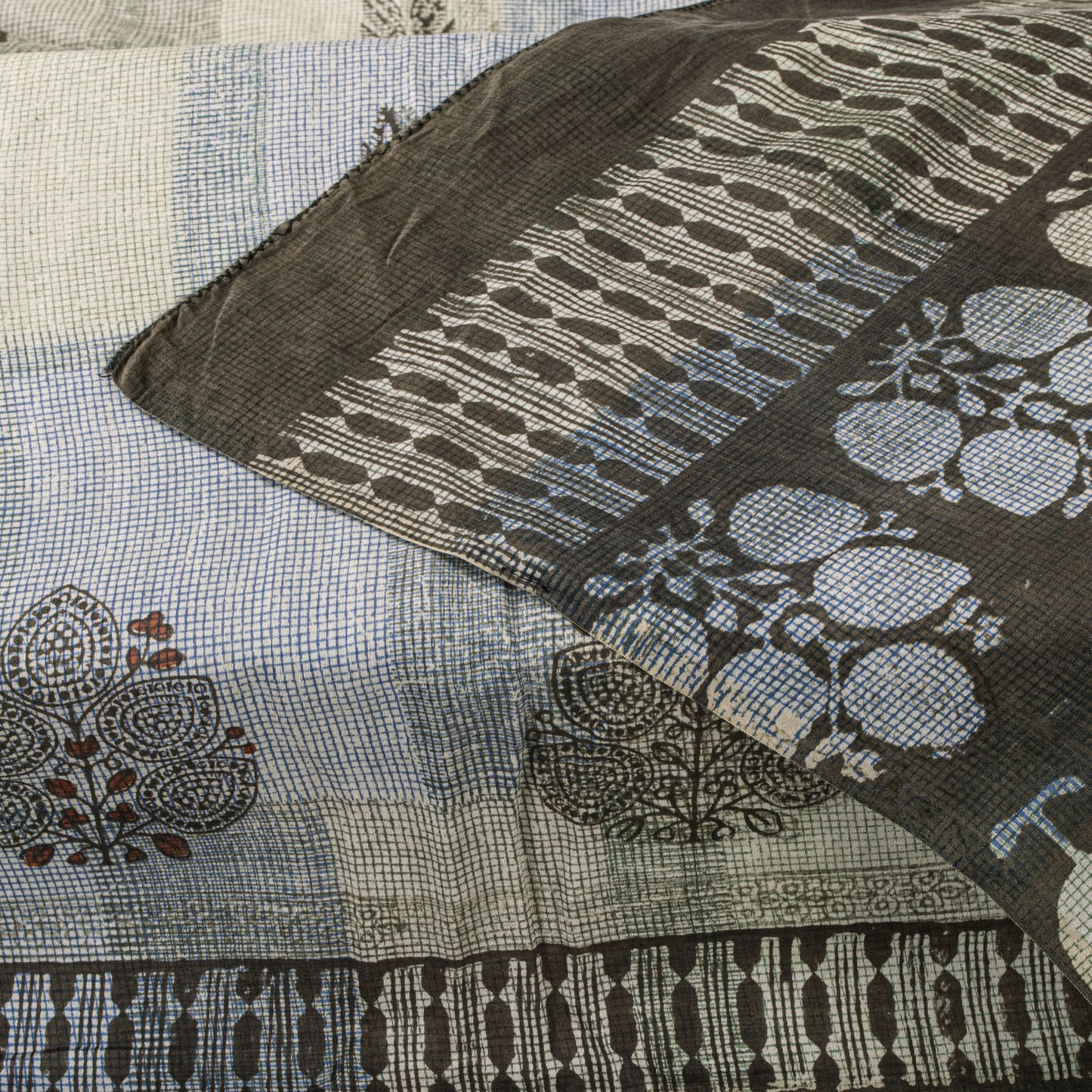 Sanskriti Vintage Dupatta/Stole Gray Pure Cotton Dabu Hand Block Printed Floral