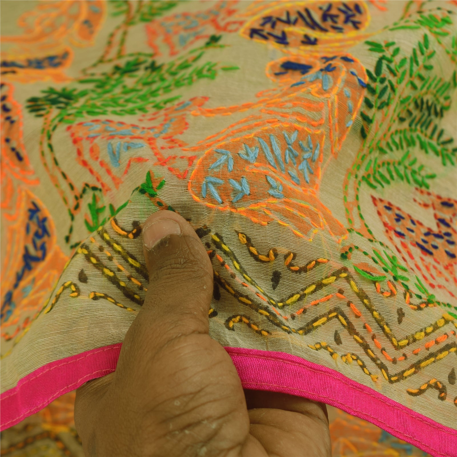 Sanskriti Vintage Ivory Dupatta Art Silk Hand Embroidered Kantha Stole Scarves