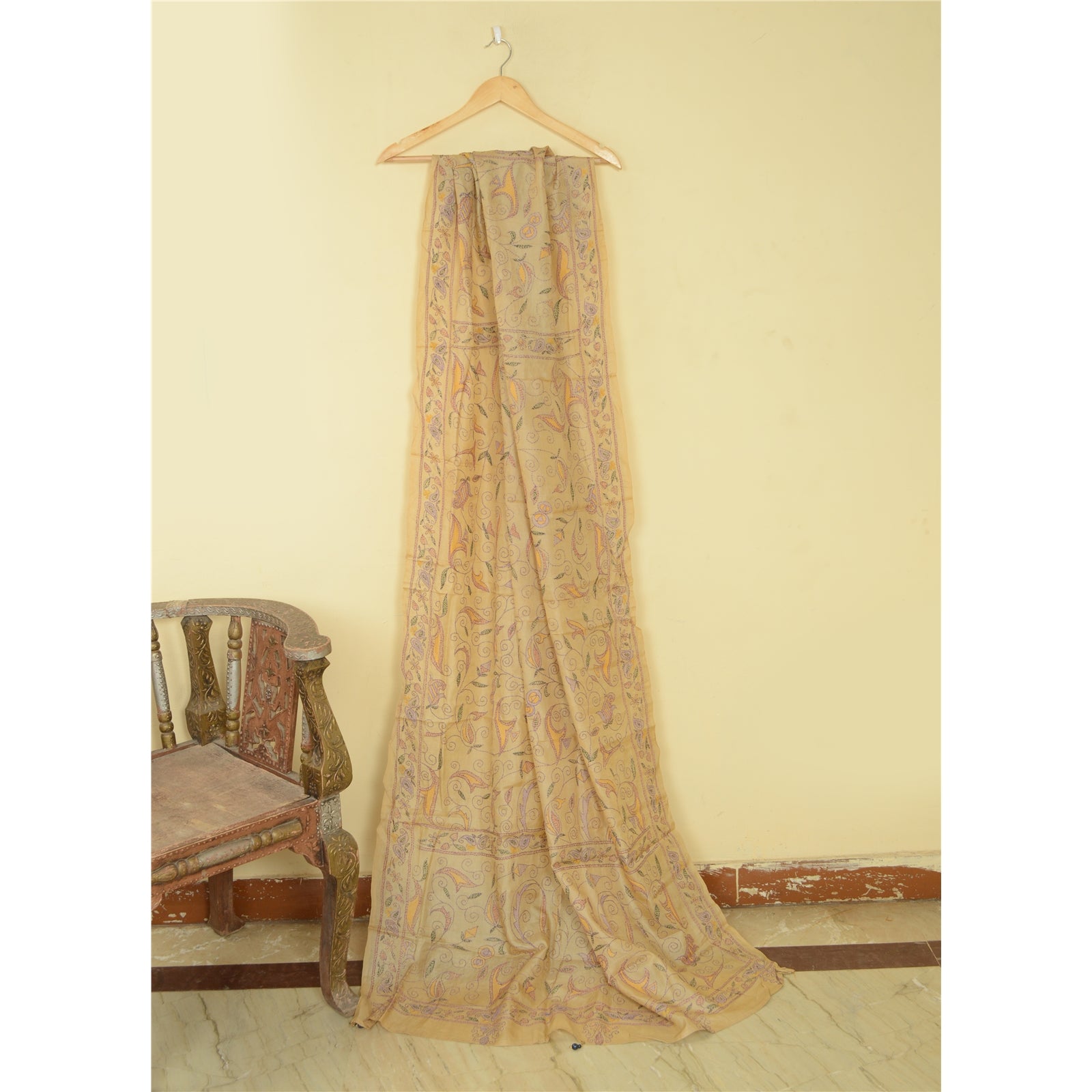 Sanskriti Vintage Cream Dupatta Pure Silk Hand Embroidered Kantha Special Stole