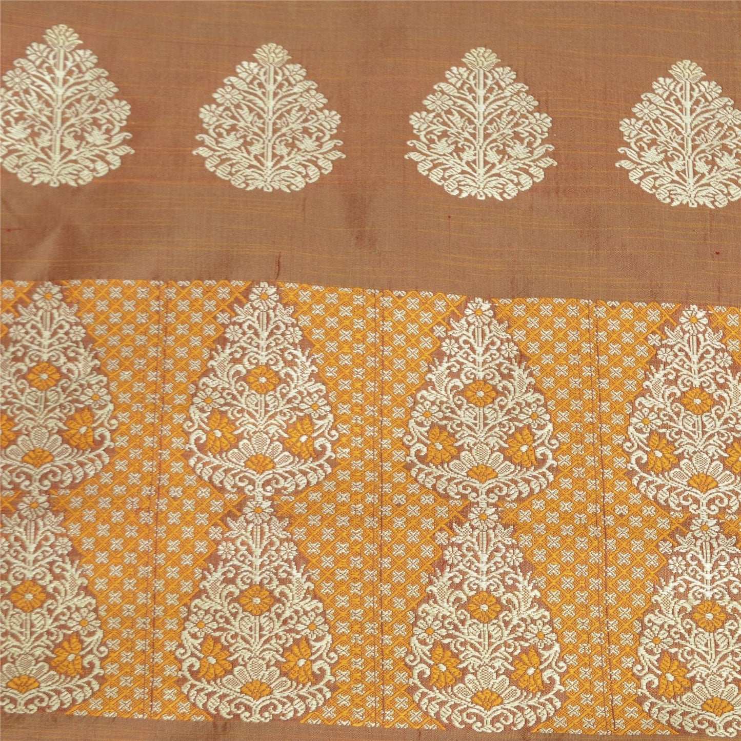 HS-6825 designcloseup resized