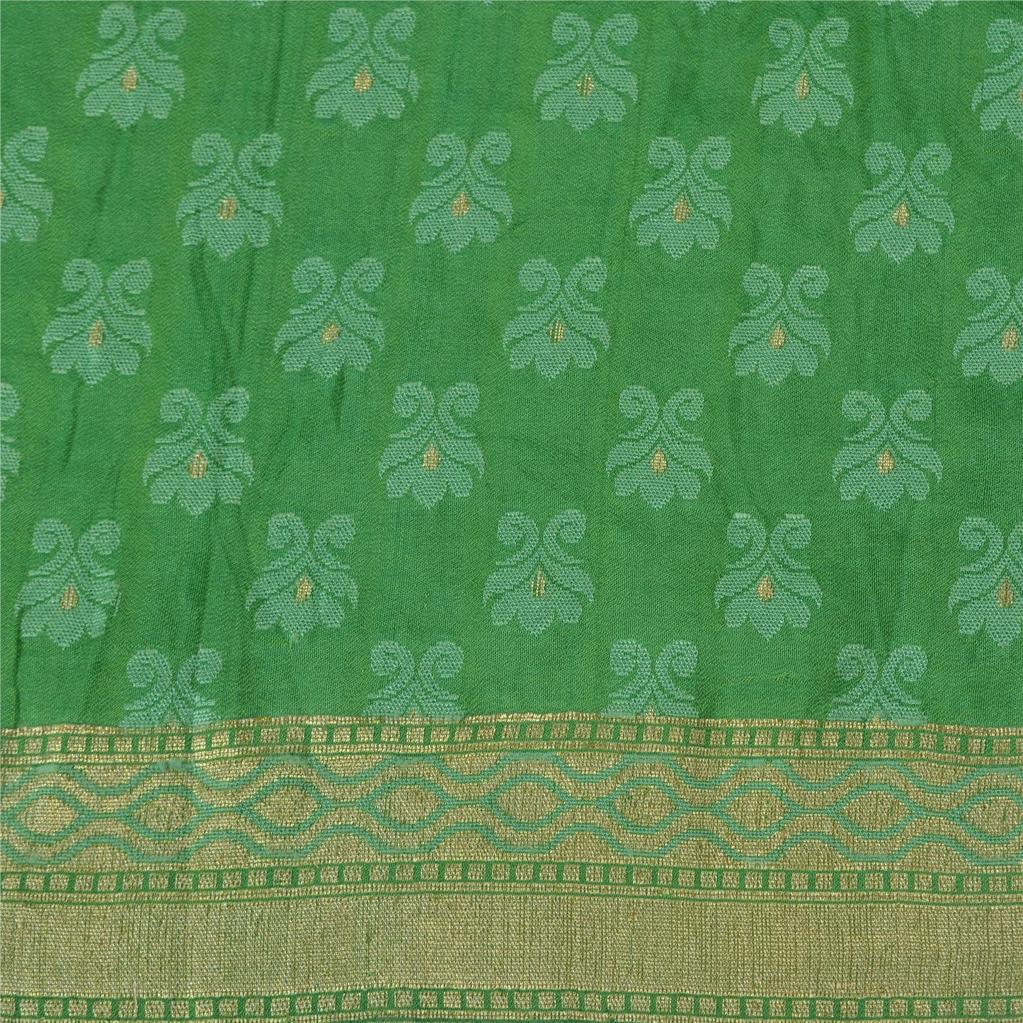 HS-6894 designcloseup resized