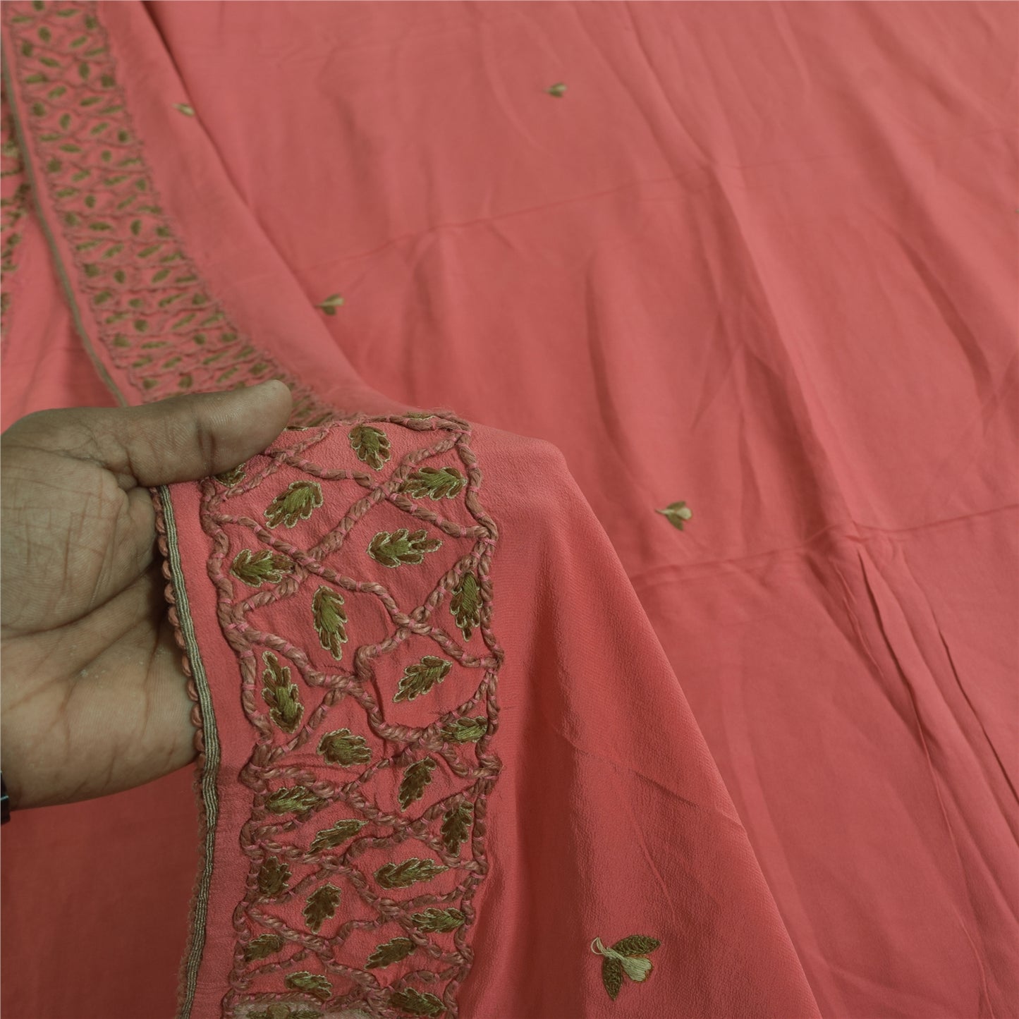 Sanskriti Vintage Peach Sarees Pure Crepe Hand Embroidered Sari 6yd Craft Fabric