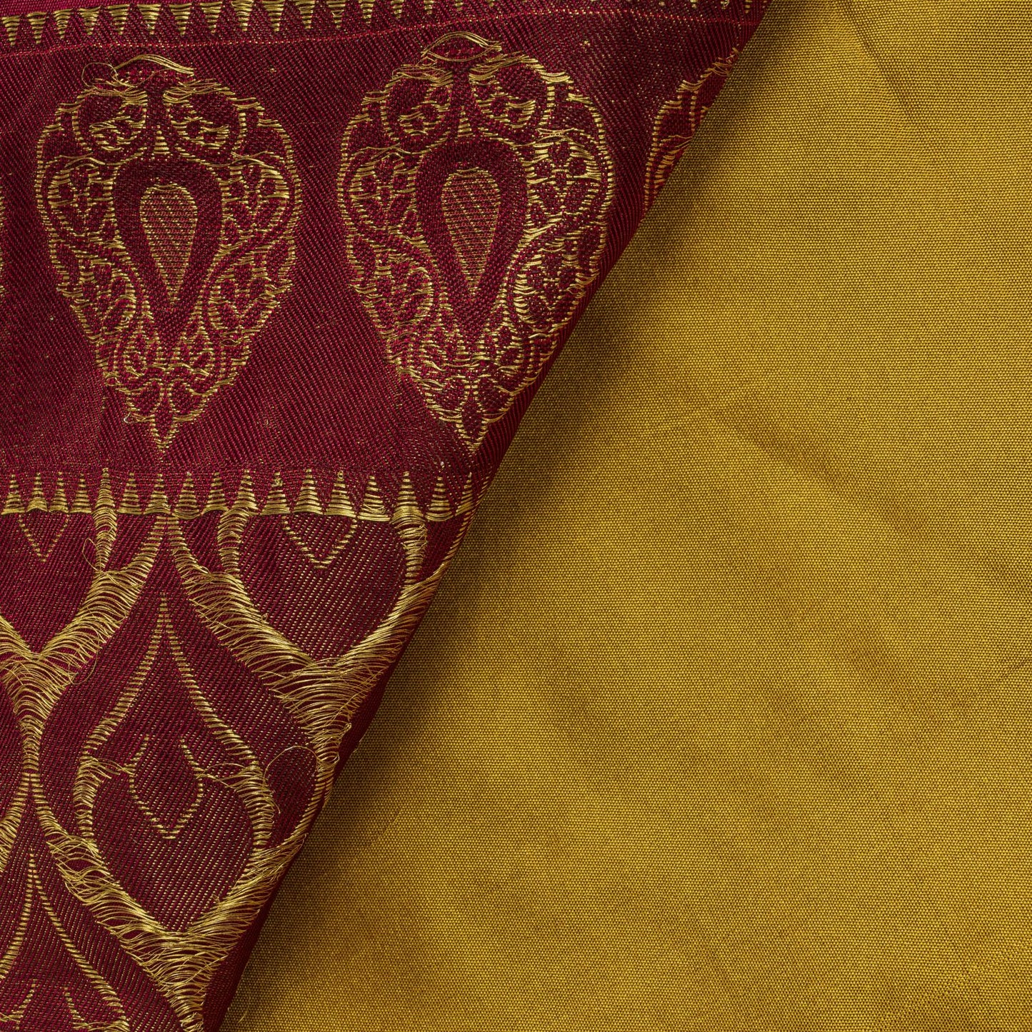 Sanskriti Vintage Saree Yellow Blend Silk Kanchipuram-Paithani Peacock Zari Sari