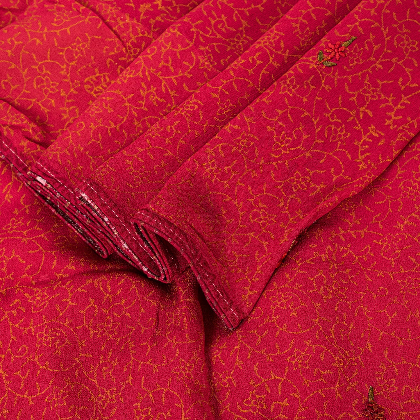 Sanskriti Vintage Saree Red 100% Pure Georgette Silk Saree Hand Embroidery 5.Yd Printed Craft fabric Uses-Table linen, Cushions, Curtains