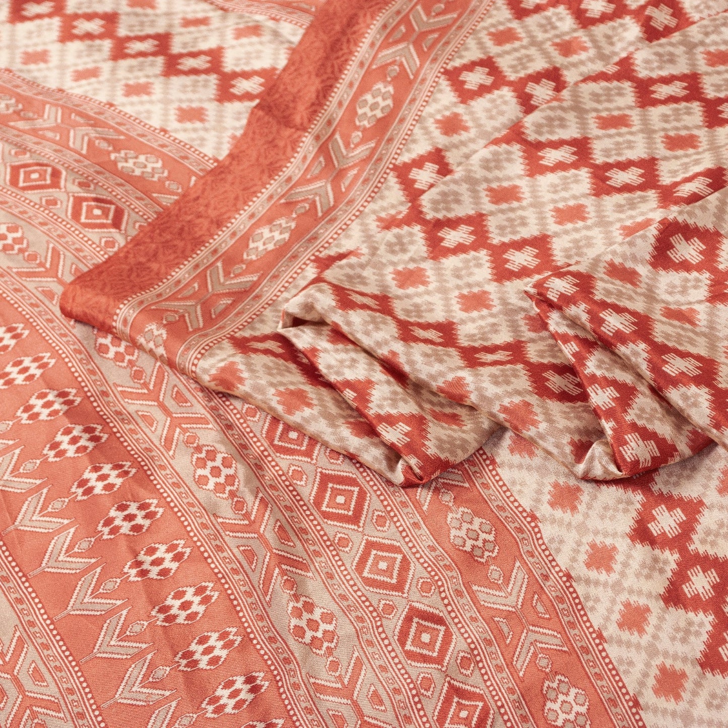 Sanskriti Vintage Sarees Ivory & Peach Moss Crepe Geometric Ikat Print 6YD Sari