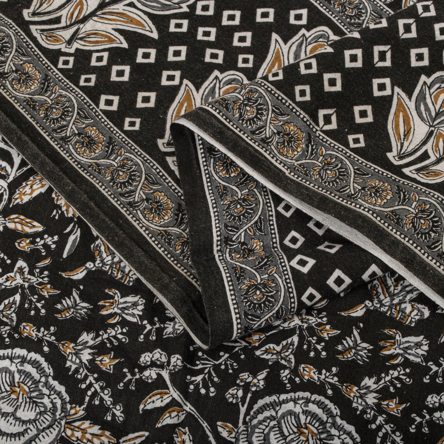 Sanskriti Vintage Saree Black 100% Pure Cotton Kalamkari Style Floral Printed Fabric 5+Yard Sari