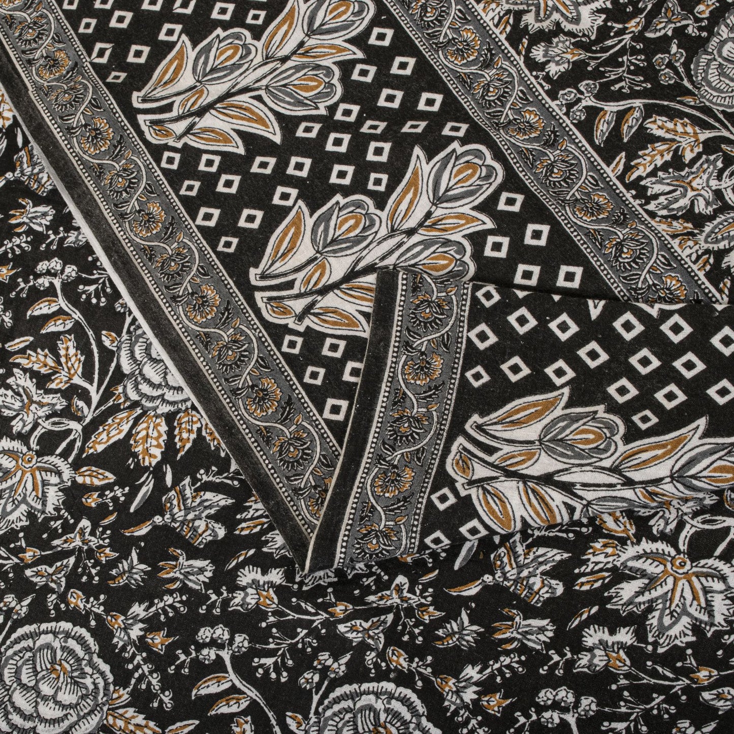 Sanskriti Vintage Saree Black 100% Pure Cotton Kalamkari Style Floral Printed Fabric 5+Yard Sari