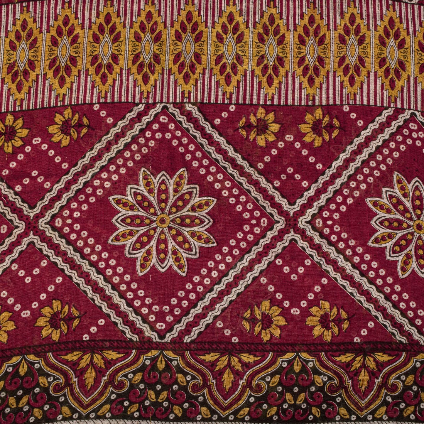 Vintage Saree Red 100% Pure Cotton Floral Printed 5 Yard Craft Fabric Indian Sari