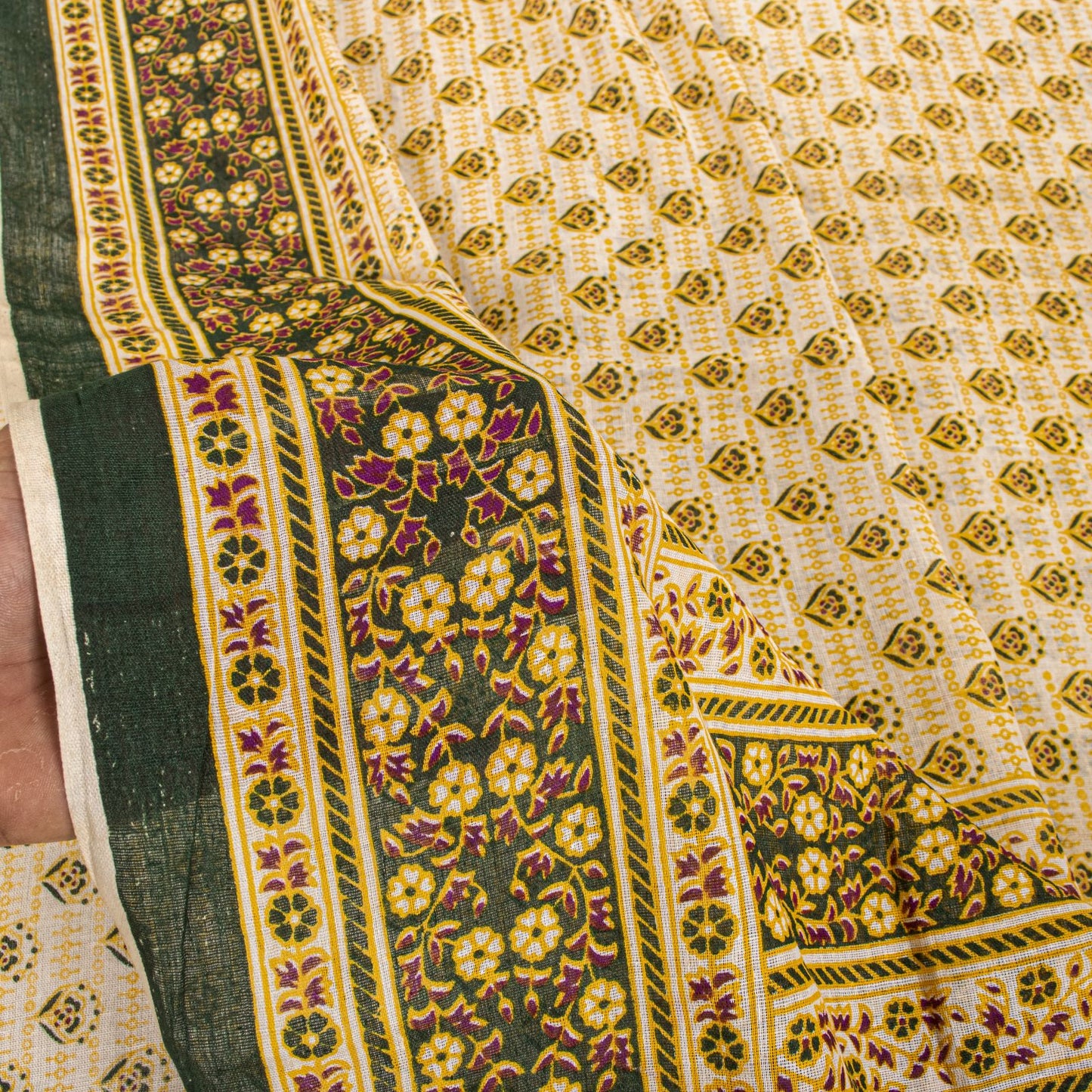 Sanskriti Vintage Saree Off-White 100% Pure Cotton Floral Print Sari 5+YD Sewing Craft Fabric